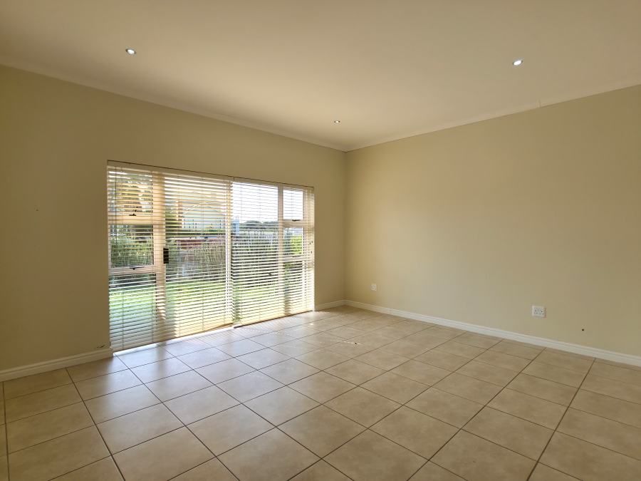 3 Bedroom Property for Sale in Marina Martinique Eastern Cape